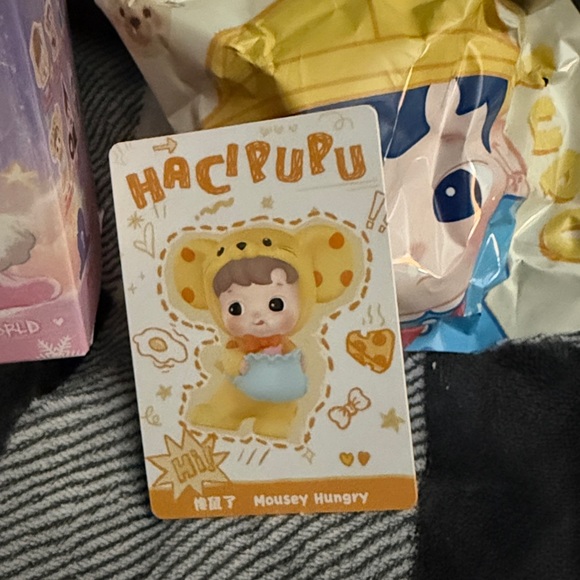Authentic Pop Mart Hacipupu Whispers of my World Series figure - Picture 2 of 6